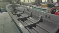Bateau de pêche en mer en fibre de verre 4,8m/5,3m/5,8m, bateau de transport à coque en V profond, commande manuelle, poste de pilotage arrière, vente en gros usine