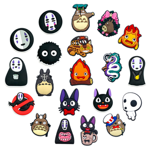 FOB zapatos cadena hebillas Hayao Miyazaki <span class=keywords><strong>Manga</strong></span> accesorios PVC suave venta al por mayor dibujos animados Anime personajes zapato encantos para niños zuecos - Product Image 1