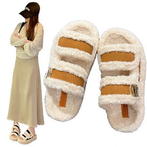 Chaussons d'hiver pour femmes à bout ouvert, en fourrure douce et moelleuse, en poils d'agneau, avec semelle en caoutchouc antidérapante et boucle à une ligne - Product Image 1