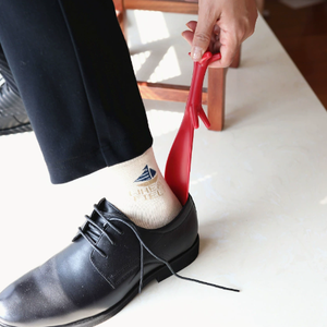 Portable Short Plastic Shoe Horn Cute One Step Shoe <b>Helper</b> Mini Children Shoe Lifter Slip On Shoe Horn for Kids Daily Use - Product Image 3