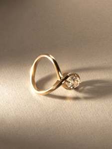 Bague en diamant de laboratoire ovale brillant de qualité supérieure pour femmes, fabriquée en or jaune, or blanc, or rose, fournisseur d'usine de bijoux fins - Product Image 5