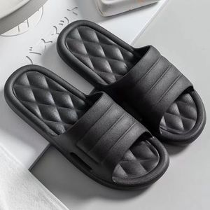 Chaussons d'extérieur respirants antidérapants en PVC à semelle souple pour hommes – Été - Product Image 5