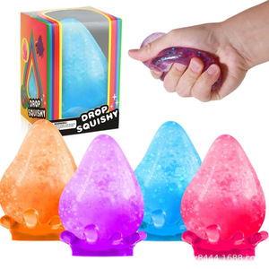 Needoh Nice Cube es <span class=keywords><strong>un</strong></span> juguete sensorial para aliviar el estrés, con gotas de agua y maltosa para apretar y relajarse. - Product Image 6