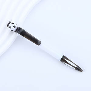 Creatieve, op maat gemaakte plastic voetbal balpen, draaibare promotionele geschenkpen, decompressie voetbalpen met bedrukt logo - Product Image 5