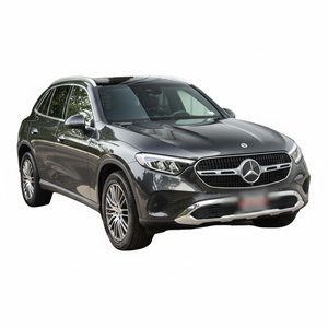 Mercedes-Benz Classe GL C 300 Turbo 2024 Noir Propre avec Jantes Alliage R17, Sièges en Cuir, Système de Navigation, Démarrage à Distance et Toit Ouvrant - Product Image 1