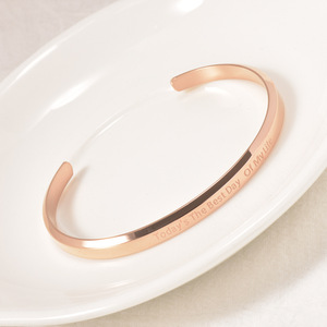 Joyería inspiradora PVD chapado en oro rosa <span class=keywords><strong>Hoy</strong></span> <span class=keywords><strong>es</strong></span> el mejor día <span class=keywords><strong>de</strong></span> mi vida Pulsera grabada Brazalete - Product Image 2