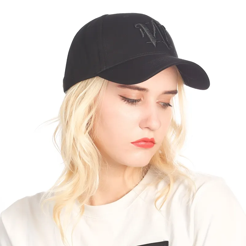 Low Price Wholesale Fashion Luxury Famous brand Letter Baseball Caps Ladies Sports Gorras Caps Hat