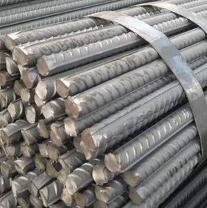 Barres d'acier déformées <span class=keywords><strong>de</strong></span> haute qualité 8 mm 10 mm 12 mm 18 mm 1/2 pouce, barres d'armature en béton, tiges en <span class=keywords><strong>fer</strong></span> <span class=keywords><strong>de</strong></span> calibre 12 en paquets - Product Image 6