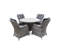 Ensemble de salle à manger 4 places en rotin tressé à dossier haut, design moderne, directement de l'usine, avec plateau en verre céramique et tissu polyester imperméable, élégant