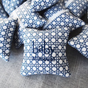 Un sac à besamim (épices) juif est un petit sac à cordon, parfois brodé ou artistique, utilisé le samedi. - Product Image 5