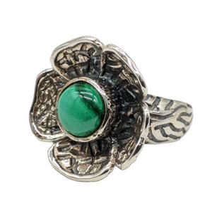 Bague élégante en malachite, ajustable, faite à la main, bijoux en pierres précieuses pour femmes et hommes, avec un design en pierre de cristal verte polie, idéale pour offrir en cadeau - Product Image 2