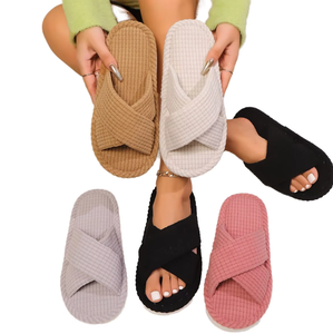 <span class=keywords><strong>Scarpe</strong></span> da <span class=keywords><strong>Donna</strong></span> alla Moda con Suola Morbida e Interno <span class=keywords><strong>in</strong></span> Peluche Caldo, Punta Aperta e Comoda Imbottitura <span class=keywords><strong>in</strong></span> <span class=keywords><strong>Memory</strong></span> <span class=keywords><strong>Foam</strong></span> per Ragazze e Signore - Product Image 1