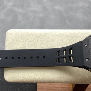 <span class=keywords><strong>Orologio</strong></span> Meccanico di Lusso con Tourbillon a Vista 066, Movimento Scheletrato, Cassa in Fibra di Carbonio, <span class=keywords><strong>Orologio</strong></span> <span class=keywords><strong>da</strong></span> <span class=keywords><strong>Collezione</strong></span> <span class=keywords><strong>da</strong></span> Uomo - Product Image 6