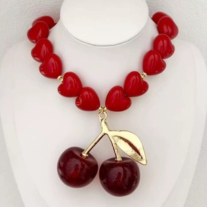 Grosir 2025 desain baru perhiasan Fashion buatan tangan manik-manik ukuran besar merah muda akrilik Cherry kalung untuk anak perempuan - Product Image 3