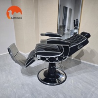 Fauteuil de barbier moderne professionnel avec cadre chromé, rembourrage en diamant et système hydraulique inclinable