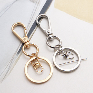 Llavero Metálico de Alta Calidad con Cierre de Mosquetón y Anillo para Llaves, Duradero y Pulido, para Bolsos y Llaves - Product Image 5