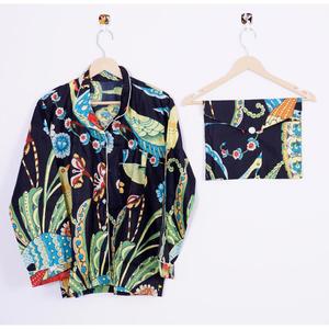 Vente en gros de pyjama à col pour femme en pur coton bohème avec trois quatrième manches disponibles au prix de gros à bretelles spaghetti - Product Image 3