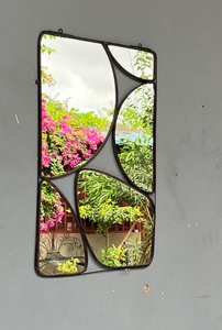 Espejo Decorativo de Pared Hecho con Latón y Espejo/Vidrio, Utilizado para Decoración del Hogar, Exhibición y Almacenamiento, Proveedor de la India - Product Image 3