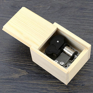Ever Bright Pin Wood DIY Boîte à musique à manivelle en gros Cadeau musical en bois Noël Saint Valentin avec chanson - Product Image 3