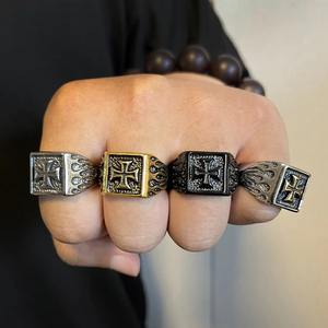 Trade Assurance Acier Inoxydable Viking Vintage Thor Marteau Anneau Nordique Tête De Loup Pendentif Plaqué Or Religieux Anniversaires - Product Image 6