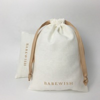 Pochette réutilisable en coton et lin blanc, sac anti-poussière doux pour vêtements, sac en tissu à cordon, sacs artisanaux en coton et lin avec logo personnalisé et sérigraphie