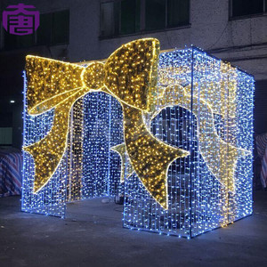 Boîte cadeau 3D étanche avec lumières LED décoratives pour les fêtes de Noël, les foires, les marchés et les célébrations saisonnières en extérieur - Product Image 3