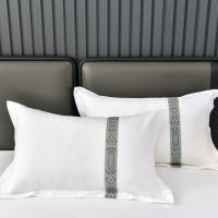 Ensemble de literie de luxe avec sangles brodées, 4 pièces, housse de couette blanche pure pour hôtel 5 étoiles, vente en gros
