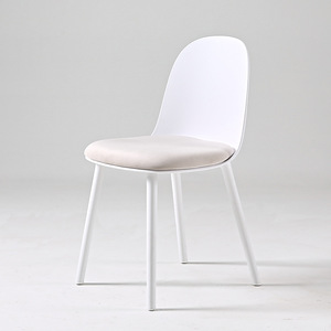 Chaise de bureau en plastique blanc au design <span class=keywords><strong>scandinave</strong></span>, tabouret à dossier léger, maquillage à domicile populaire en PP pour la salle à manger - Product Image 5