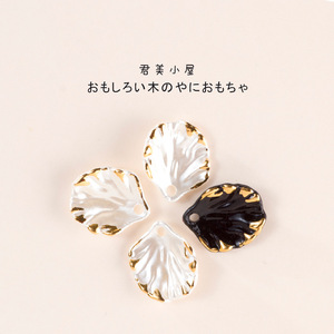 Perles artisanales en résine ABS avec bord doré pour la décoration de téléphone - Product Image 5