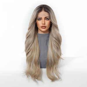 Nouvelle perruque en dentelle complète 13*6, style européen et américain, <span class=keywords><strong>dégradé</strong></span> doré, <span class=keywords><strong>cheveux</strong></span> longs <span class=keywords><strong>bouclés</strong></span>, grande surface, entièrement tissée à la main, réaliste pour femme - Product Image 5