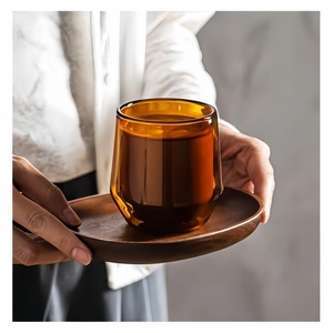 Bicchiere in Vetro Borosilicato Resistente al Calore con Beccuccio Antigoccia, Motivo Natalizio, Doppia Parete, Fatto a Mano per Uso Domestico e Caffetterie - Product Image 5