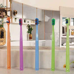 Cepillo de Dientes Manual Reutilizable para Adultos, con Cerdas de Carbón Vegetal, Suaves, para Uso Doméstico, Paquete de 5 Unidades, Venta al Por Mayor - Product Image 3