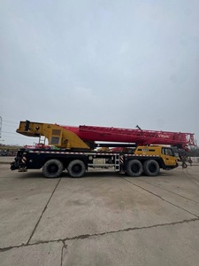 Grue de chantier d'occasion de 90 tonnes, modèle 2022, en excellent état, équipée d'un moteur, force de levage de 25 t.m et hauteur de 14 m - Product Image 3