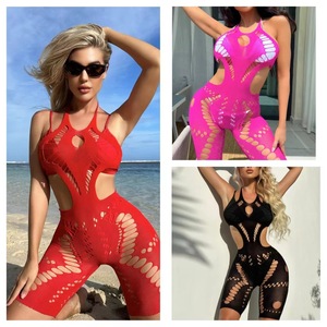 ชุดบอดี้สูทผู้หญิงแบบใหม่ขายส่ง แขนกุด ชุดชายหาด กางเกงขาสั้น ฟรีไซส์ สีพื้น คอ halter ผ้าตาข่าย - Product Image 5