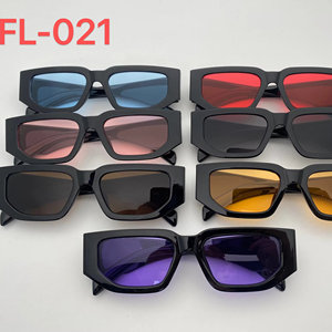 แว่นกันแดดสำหรับงานรันเวย์ ดีไซน์โลหะ ทันสมัย ใช้งานได้หลากหลาย ช่วยให้หน้าดูเรียว นิยมโดยอินฟลูเอนเซอร์ - Product Image 1