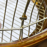 Nouvelle conception de haute qualité facile à nettoyer pour animaux de compagnie, vente en gros, caisse en fil de fer durable, fournitures pour oiseaux de maison, cage de maison