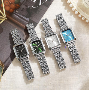 นาฬิกาควอตซ์ทรงเหลี่ยมสายสตีลหรูหราสำหรับผู้หญิง นักเรียนหญิง ของใช้ในบ้าน - Product Image 3