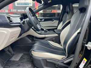 Супер ценная 2022 BYD Qin Plus DMI 120 км Prestige Edition с CCS, камерой заднего вида и Люком на крыше электромобилей. Штекер в гибриде. - Product Image 5