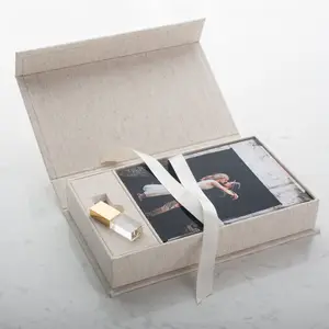 Individuelles Logo Größe Hochzeit Leinen Stoffabdeckung USB-Flash-Laufwerk Aufbewahrung Bilder Pakete Geschenkboxen mit mit Satinband