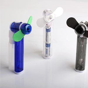 Ventilateur brumisateur portatif mini avec pales en mousse et bouteille d'<span class=keywords><strong>eau</strong></span> amovible, alimenté par piles sèches, jouet pour enfants - Product Image 4