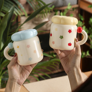 Tasse en céramique pour filles, motif étoile et pomme, pour lait, café, petit-déjeuner, usage domestique - Product Image 1