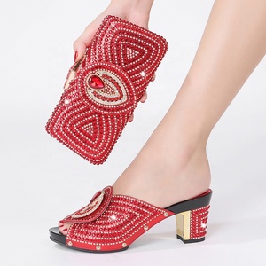 Set di <span class=keywords><strong>Scarpe</strong></span> <span class=keywords><strong>e</strong></span> Borse da Donna per Banchetti <span class=keywords><strong>e</strong></span> Matrimoni, Taglia Grande, Lussuose, con Tacco Grosso <span class=keywords><strong>e</strong></span> Strass, Punta Affusolata - Product Image 5