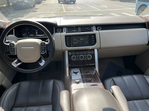 <span class=keywords><strong>Land</strong></span> <span class=keywords><strong>Rover</strong></span> Range <span class=keywords><strong>Rover</strong></span> 3.0 V6 SC VOGUE - SUV di Lusso 4WD con Potenza Sovralimentata, Interni Spaziosi per Città e <span class=keywords><strong>Fuoristrada</strong></span> - Product Image 5