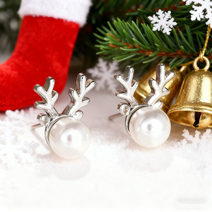 Orecchini a Perno Semplici con Perle Finte per Donne, Accessori per Orecchie con Mini Perline Natalizie, Elegante Regalo Quotidiano - Product Image 2