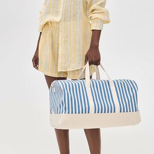 Custom Casual Foldable All Striped Duffle Bag Large Capacity Sport Weekender Travel Bag Zip Durable Waterproof Eco-Friendly - Product Image 2