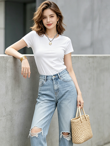 SWEET <span class=keywords><strong>BABE</strong></span> <span class=keywords><strong>Jean</strong></span> en denim déchiré à taille haute et coupe droite pour femme - <span class=keywords><strong>Jean</strong></span> bleu clair délavé avec un style vintage pour un usage décontracté - Product Image 4