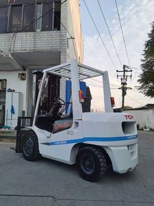 Venta al por Mayor de Transpaleta Diésel TCM 3T de 4.5m Usada, Alta Eficiencia, 2 Años de Garantía, para Elevación de Materiales de Construcción - Product Image 2