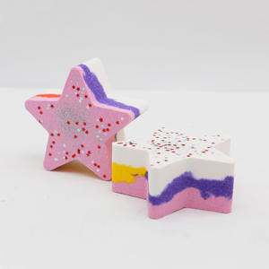 Bombas de baño efervescentes divertidas y coloridas hechas a mano para niños, bombas de baño naturales, veganas y orgánicas, bombas efervescentes con aroma refrescante de submarino. - Product Image 6