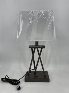 UL Listed Wyndham Days Inn Hotel Đèn Bàn Kim Loại Đứng Đầu Giường Dự Án Phòng Khách Sạn Có Cổng USB Và Ổ Cắm Điện Xoay Chiều - Product Image 4