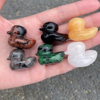Vente en gros de sculptures de canards en cristal naturel mélangé, figurine de canard en cristal polie à la main pour la décoration intérieure Feng Shui
